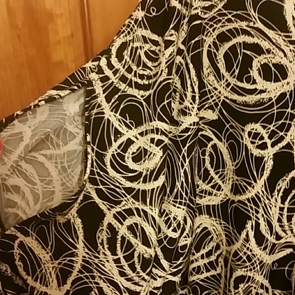 Gorgeous top by New directions- Open Arms!… - Picture 2 of 3